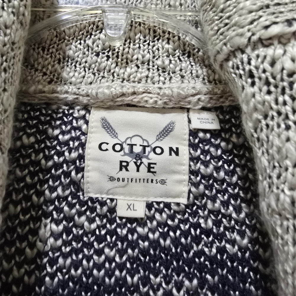 Stylish Women's Beige and Black Patterned Cardigan - Picture 4 of 4